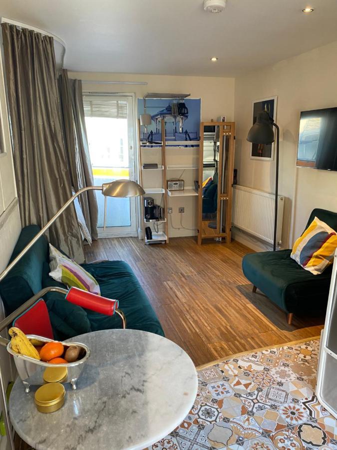 Little Brighton Beach Apartments - Also Separate Spa Cabin And Watersports Εξωτερικό φωτογραφία
