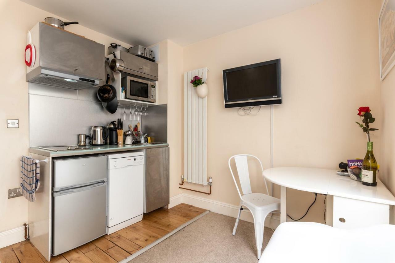Little Brighton Beach Apartments - Also Separate Spa Cabin And Watersports Εξωτερικό φωτογραφία